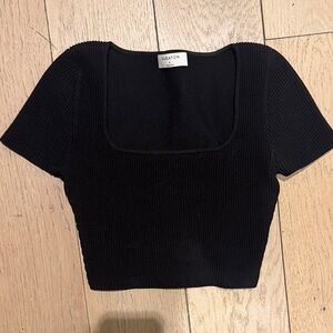 Babaton Black Ribbed Crop Top